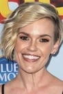 Kari Wahlgren isLuna (voice)